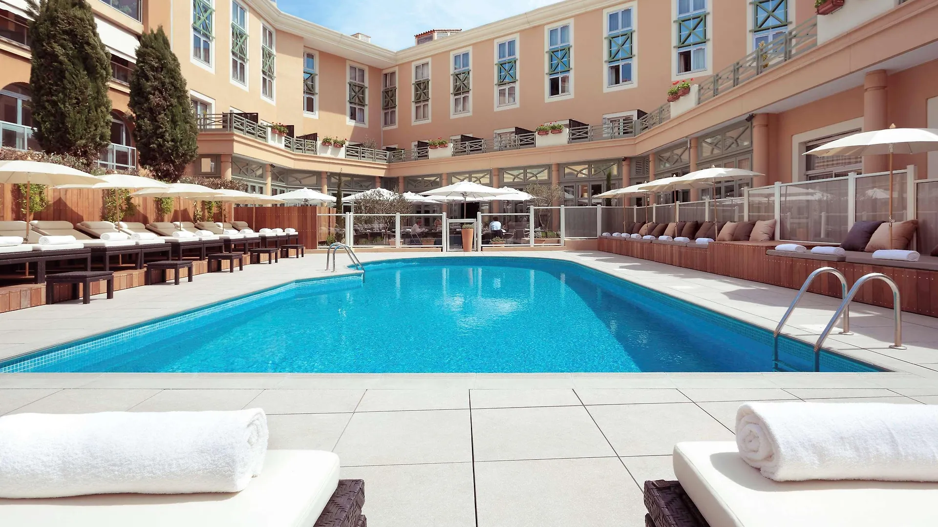 Grand Hotel Roi Rene Aix - Mgallery Collection location